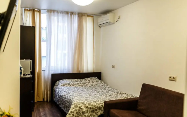 Apartment on Lysaya Gora 33b Green Area 1