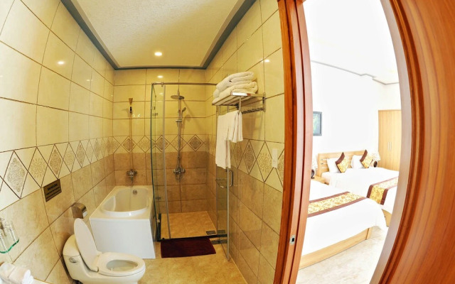 Tam Chau Luxury Hotel