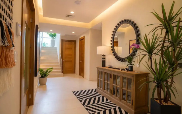 - Casa Cenizaro Six Bedroom Private Pool Family