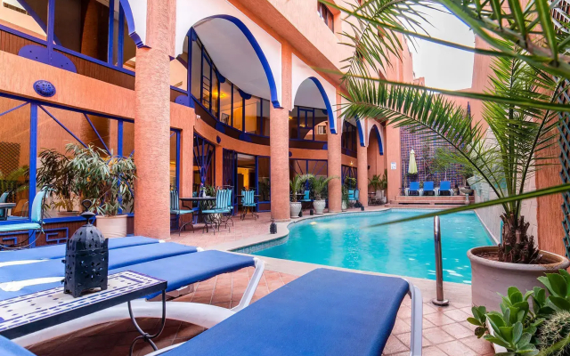 Hôtel Les Trois Palmiers