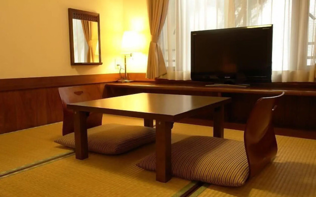 Rakuchin Hotel
