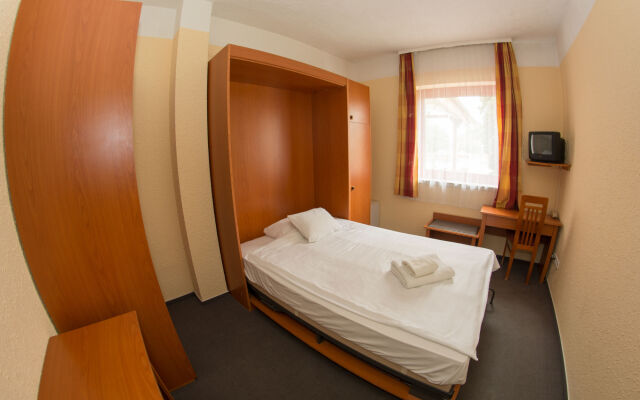 Homoky Hotels Bestline Hotel