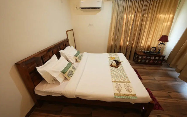 Vedaanvi & palace & Resort
