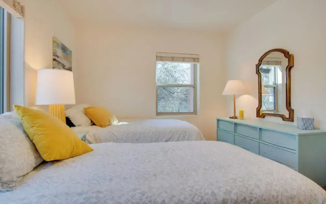 5 Mi to Dtwn: Tuscon Escape w/ Yard & Patio!