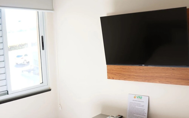 VR2 Hotel