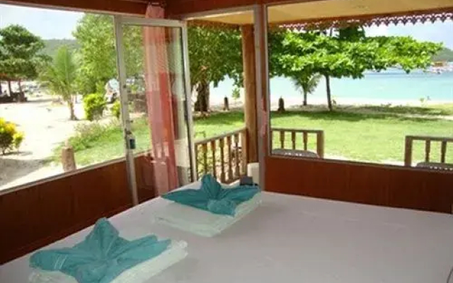 Phi Phi Sand Sea View Resort