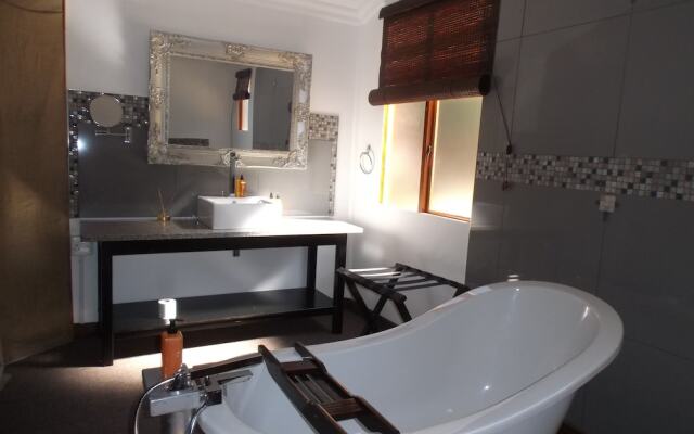 Old Mill Country Lodge & Restaurant