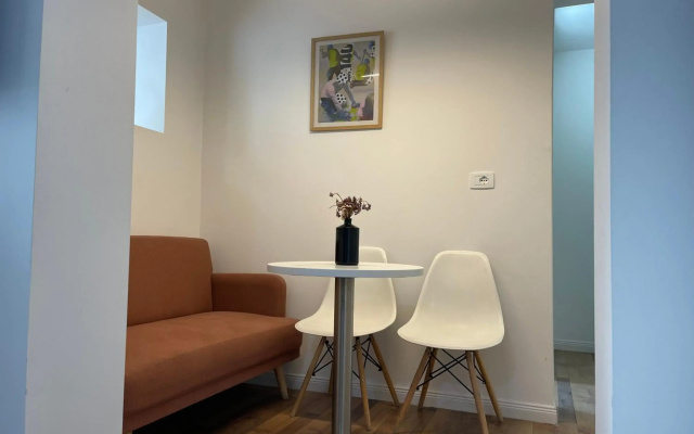 Central Studio Apartments