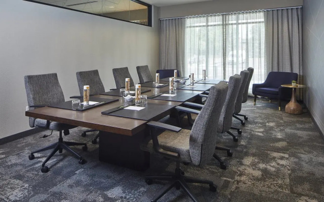 Courtyard by Marriott Minneapolis West