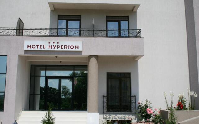 Hotel Hyperion