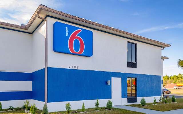 Motel 6 Moss Point, MS