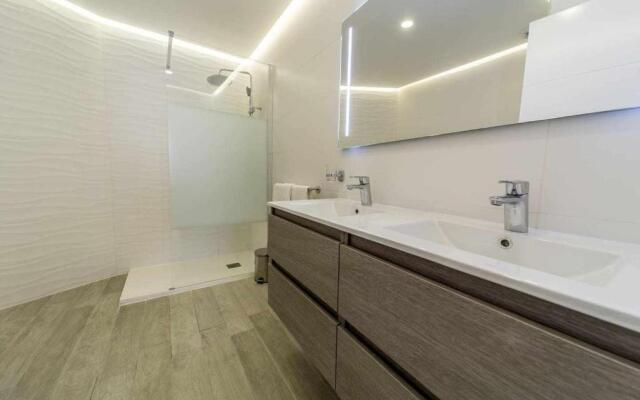 Ocean Garden Suite 11 con jardín privado