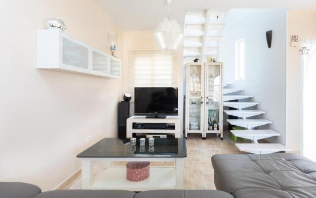 Duplex Charco del Valle with Sea View