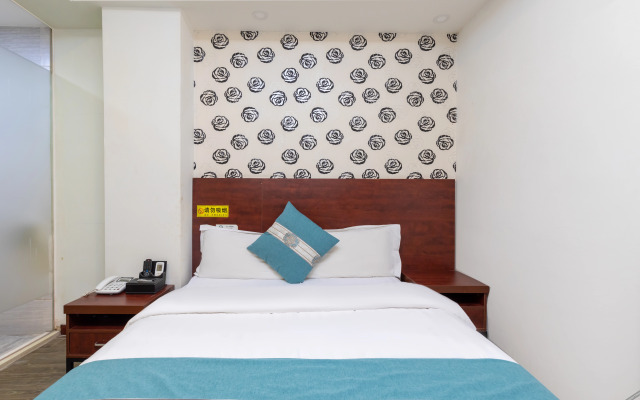 CMAX Hotel