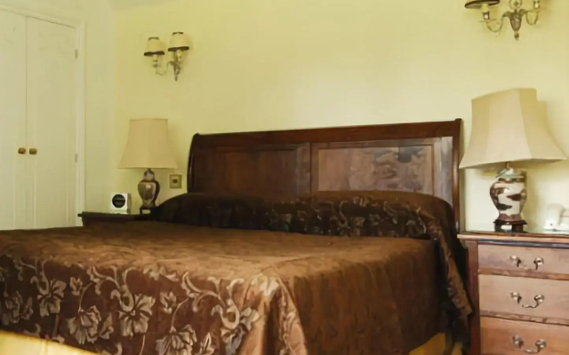 French Horn Hotel