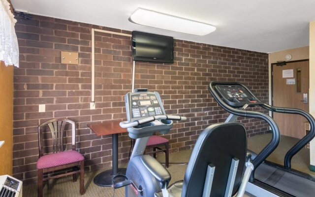 Motel 6 Eau Claire, WI