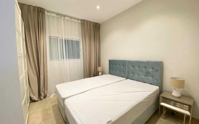 Sophisticated Living 2BR Gem in dxb gate