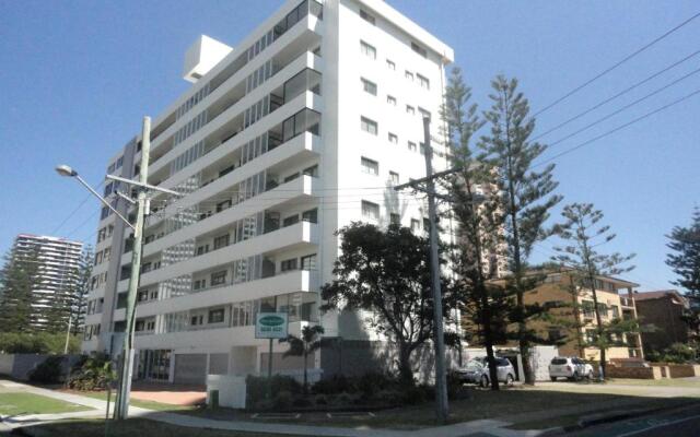 Queensleigh Holiday Apartments