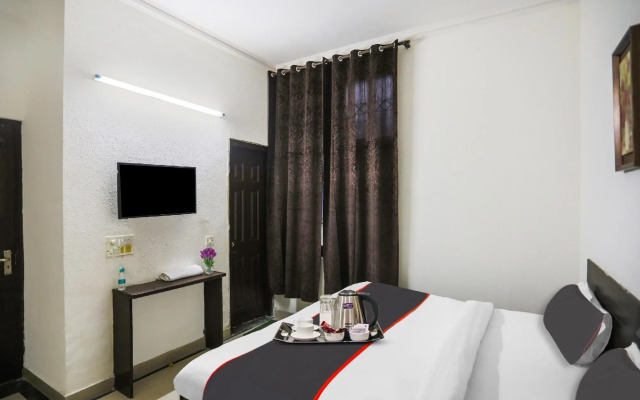 Collection O 70319 Metro Inn Homes