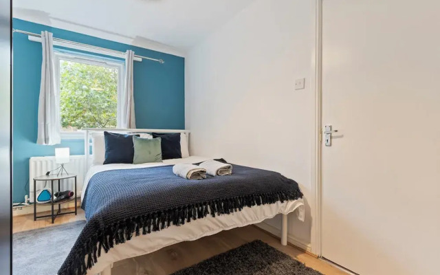 Cozy London Townhouse With 4 Bedrooms