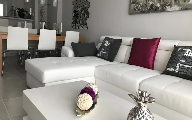 Nova Beach Apartment