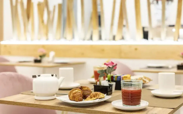 Hotiday Room Collection - Napoli Sant’Arcangelo