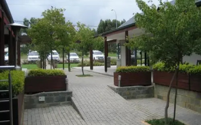 Stay@67 Apartments - Dullstroom