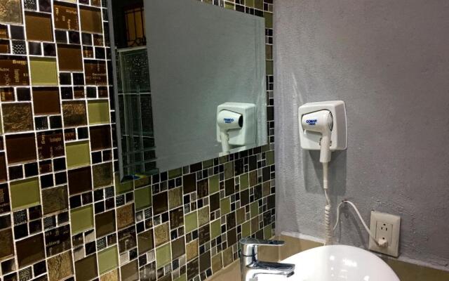 Cancun Plaza Condo Apartment