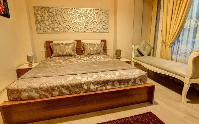 Hotel Million Old City