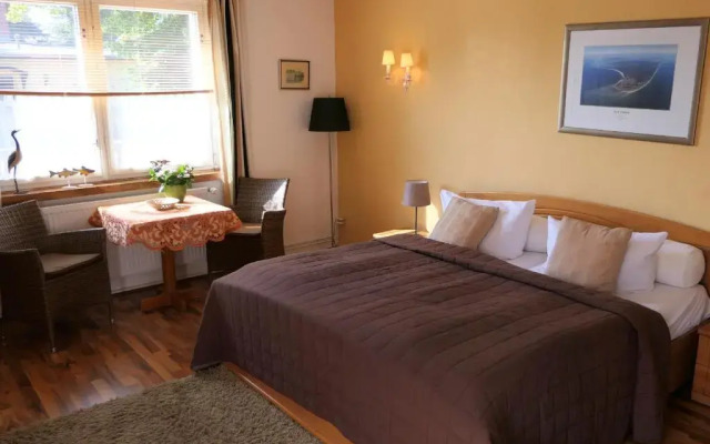 Kapitänshaus in Strandnähe in Prerow