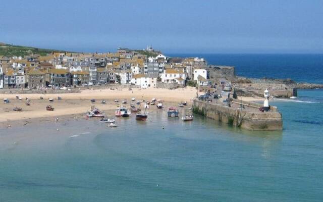 St Martin's View