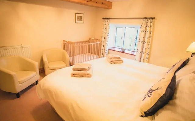 Deerclose West Farmhouse