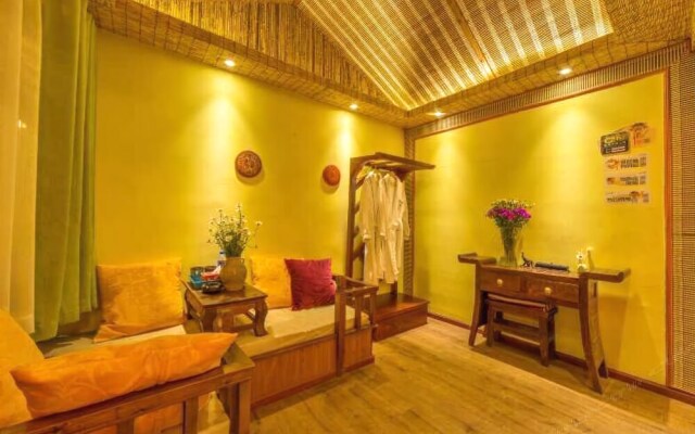 Lijiang South of Cloud Boarder Inn