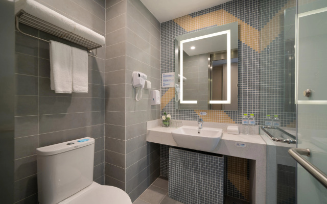 Holiday Inn Express Qingdao Innovation Park by IHG