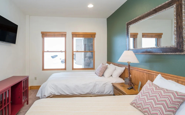 Bear Creek Lodge 203a 1 Bedroom Condo by Alpine Lodging Telluride