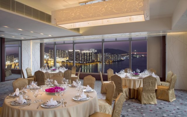 Nina Hotel Tsuen Wan West