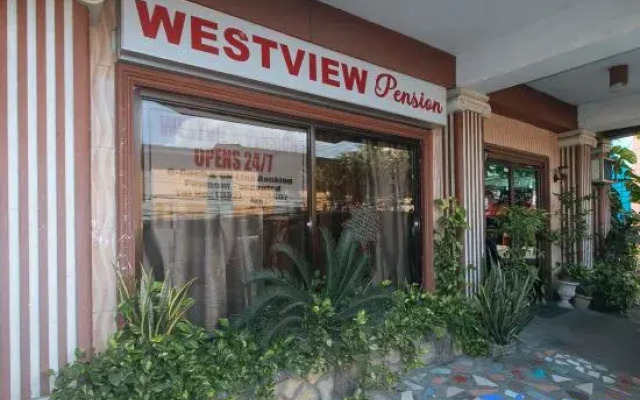 Westview Pension by RedDoorz