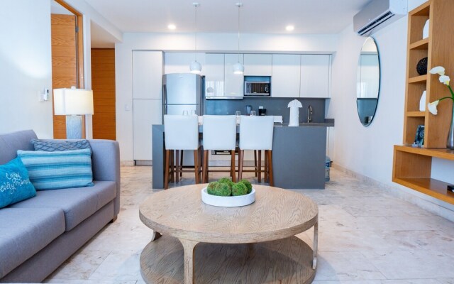 Anah 410 2 Bedroom Condo by RedAwning