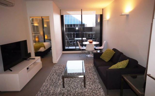 Wyndel Apartments St Kilda Views
