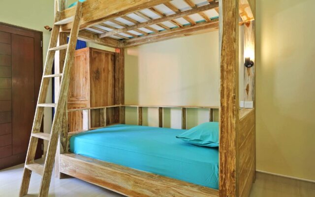 Lembongan Hostel