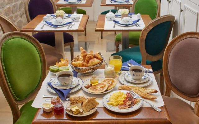 Le Relais Saint Honoré