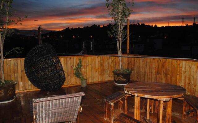 Lijiang Peach Hostel