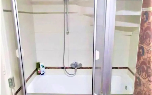 Valentine Suites Hotel