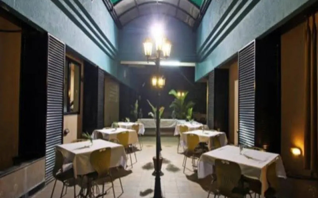 Manisha Service Apartment