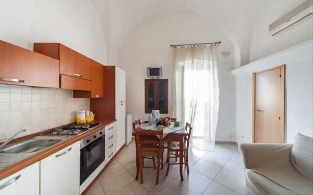 Monolocale finemente ristrutturato