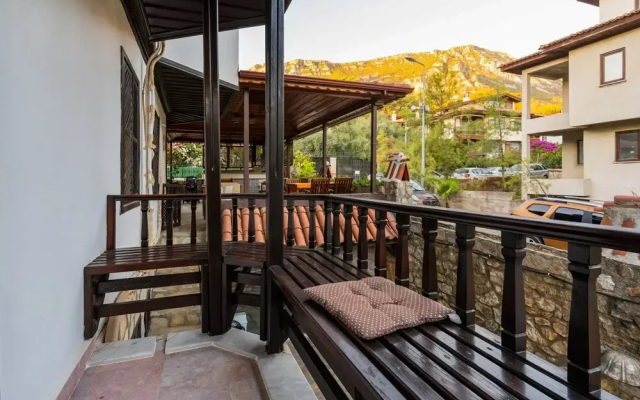 Liya Boutique Hotel & Suites