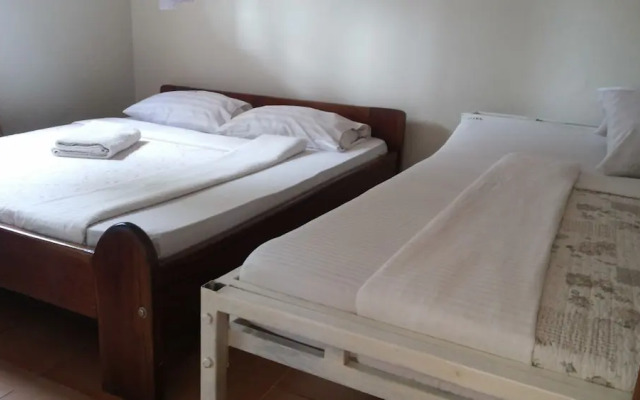 Lira Tasha Hotel