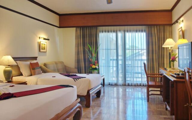 Thara Patong Beach Resort & Spa