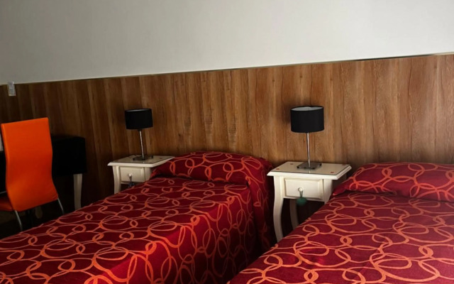 Mika Apart Hospital Italiano