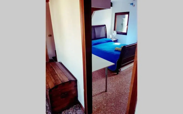 Large Top 3 Rooms Flat Central Rialto